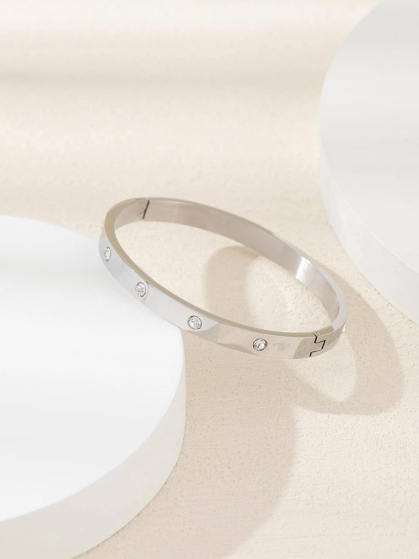 It Girl Bangle (Silver)