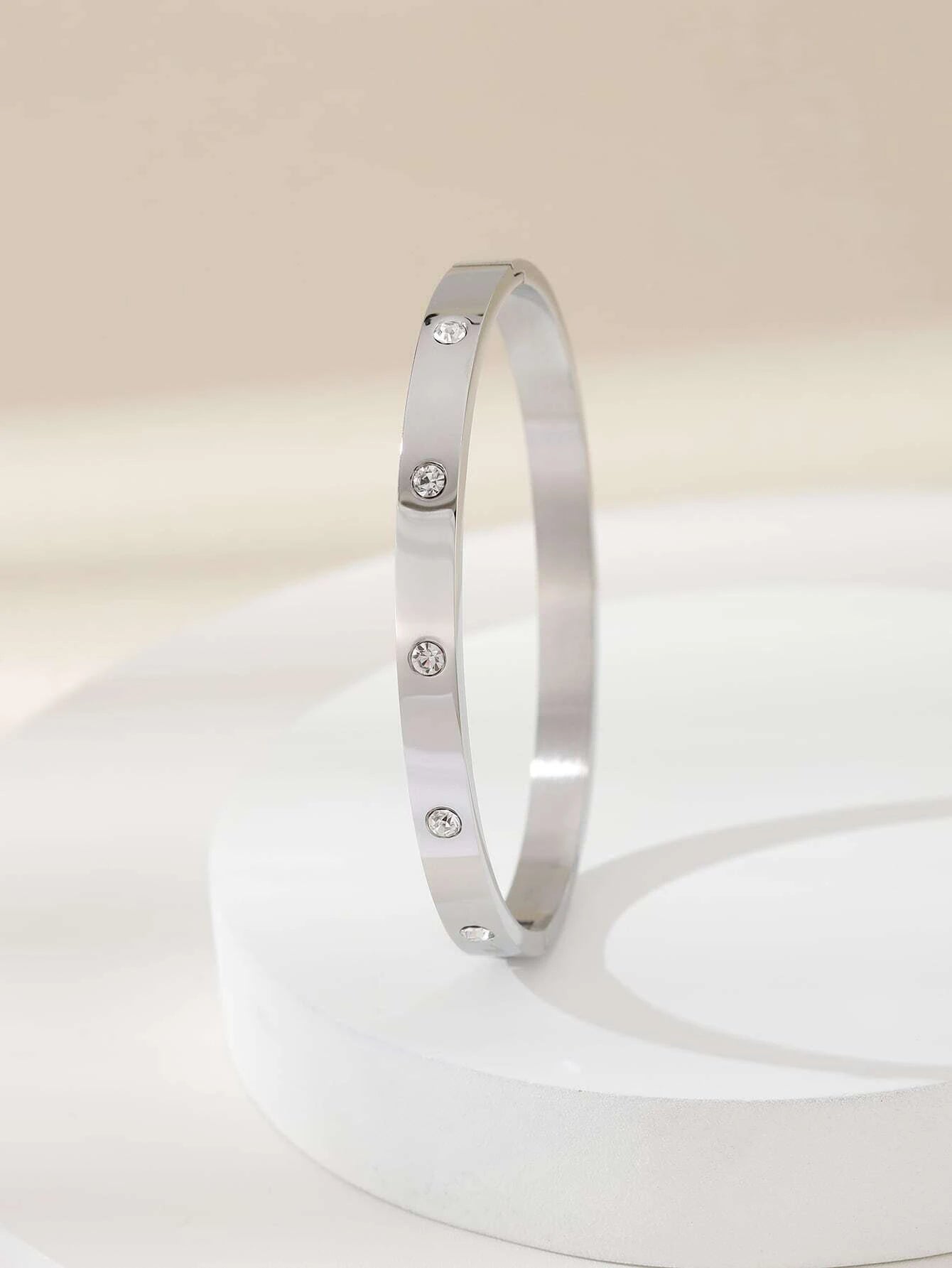 It Girl Bangle (Silver)